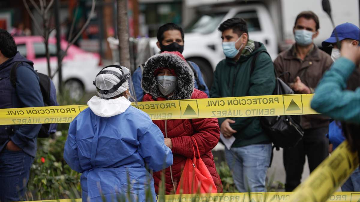 Instalan macro quiosco con pruebas gratuitas de Covid-19 en el exterior del metro Etiopía