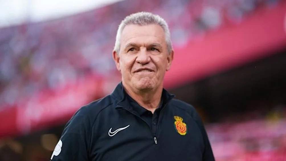 Javier Aguirre dirigiendo al Mallorca