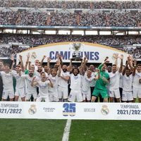 El Real Madrid venció 4-0 al Espanyol y se coronó campeón de la Liga española
