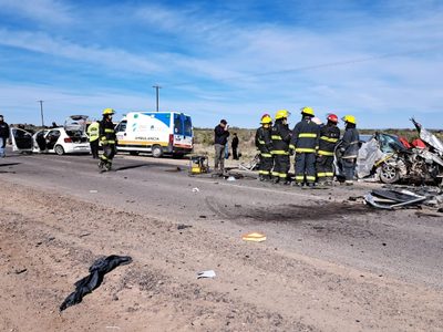 Dos muertos tras un violento choque frontal en la ruta 70