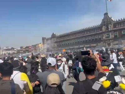 Estalla la violencia en la marcha convocada por la Generación Z (Videos)