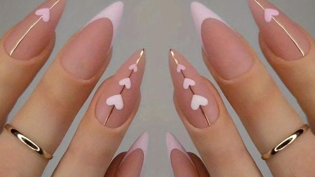 Diseños de Nail Art que alargan aún más las uñas. Fuente: (X)