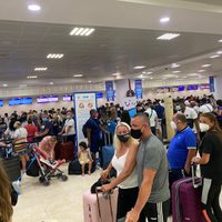 Sin sana distancia, Cancún recibe 617 vuelos en fin de semana navideño