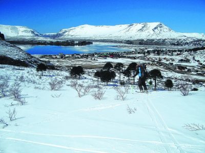 Caminaron con un nene sobre los hombros, durante cuatro kilómetros, por la nieve