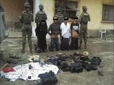 Ejército Mexicano aseguró armas de fuego y distintos tipos de droga en ocho entidades