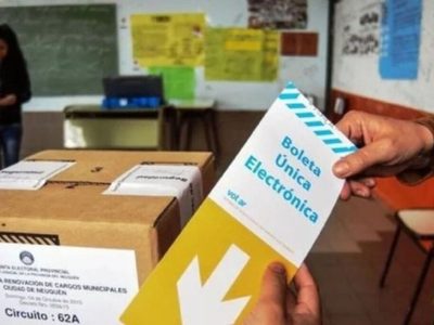 Qué trámites debo hacer para justificar la ausencia por no votar o para pagar la multa