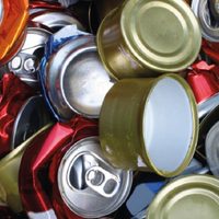 Más barato que comprar en un bazar: transformá las latas vacías en este divino proyecto para iluminar tu casa