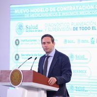 Gobierno de Sheinbaum arranca diálogo con farmacéuticas para abasto de medicamentos