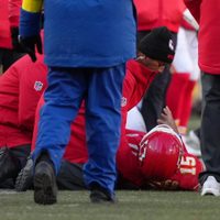 Mahomes sufre una rotura del ligamento cruzado anterior y los Chiefs están considerando cirugía