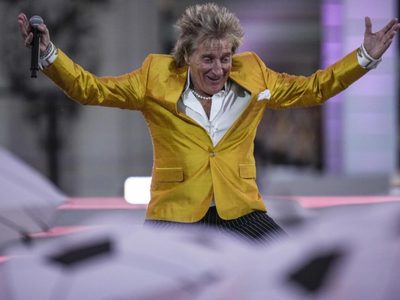 Rod Stewart actuará en el Festival de Glastonbury el próximo año