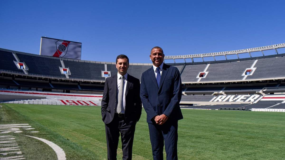 Stefano Di Carlo y David Trezeguet. Fuente: (X)