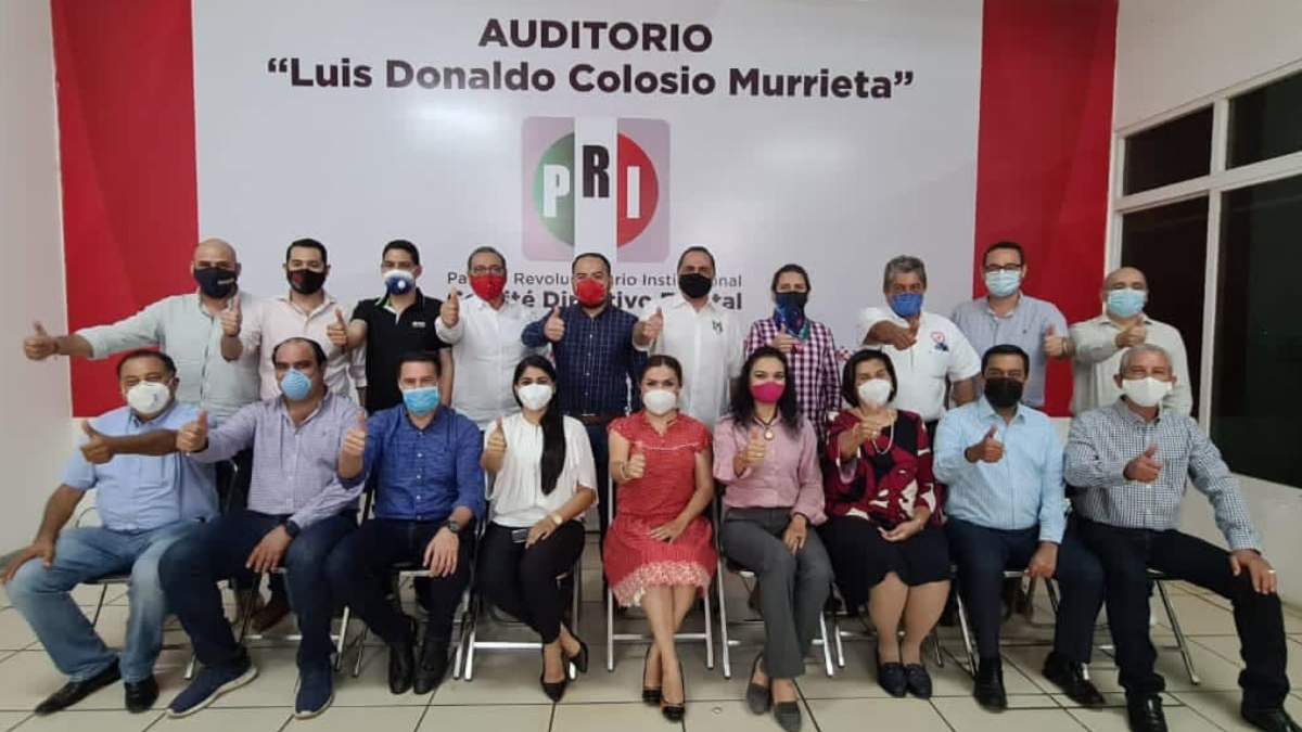 Organizaciones afines al PRI se reunieron con los aspirantes del partido a la gubernatura de Colima
