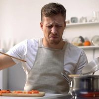 No desesperes: los 2 ingredientes que tenés que agregar si tu comida te quedó muy salada