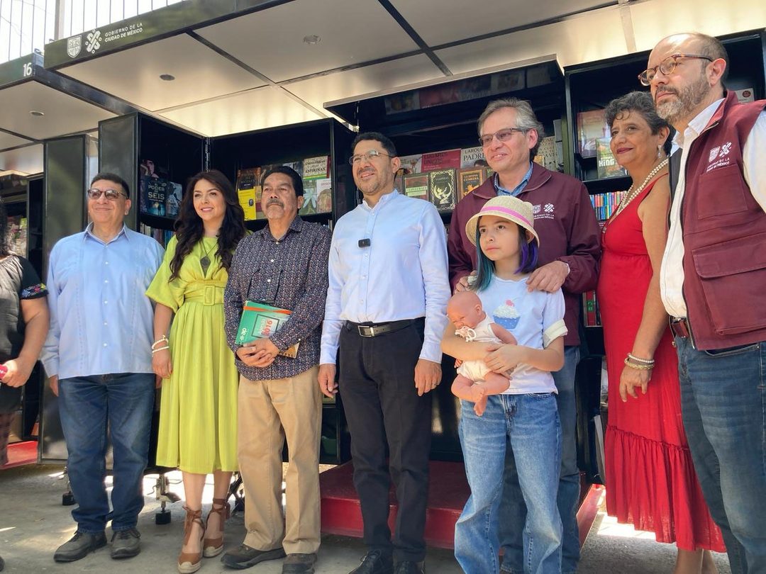 4-inauguracion Corredor librero-Batres