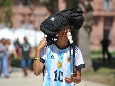 Cuáles son las alertas que continúan por la ola de calor y a qué provincias alcanza