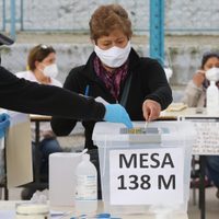 Cerraron las mesas en Chile: comenzó el escrutinio y estos son los primeros resultados oficiales