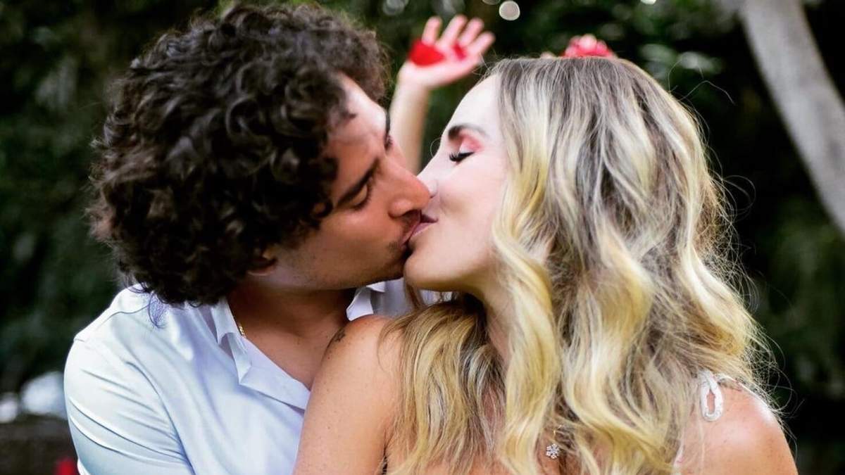 Guillermo “Memo” Ochoa y Karla Mora. Fuente: (Instagram)