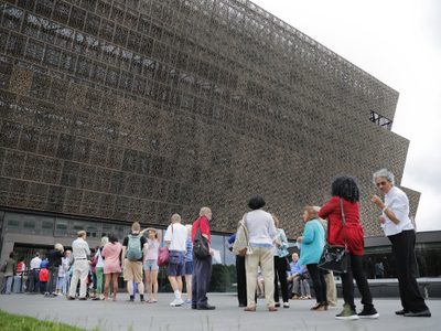 ¿Por qué el presidente Trump está molesto con la Institucion Smithsonian?