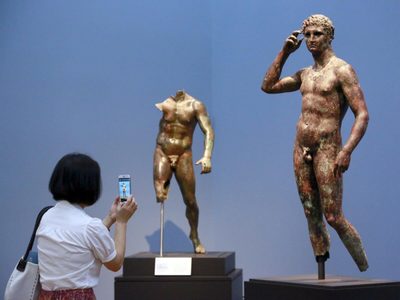 Corte europea respalda el derecho de Italia a reclamar una escultura de bronce al Museo Getty