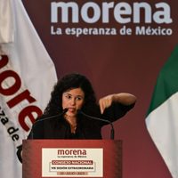 "No somos iguales": Luisa Alcalde defiende a morenistas viajeros; dice que no usan recursos públicos