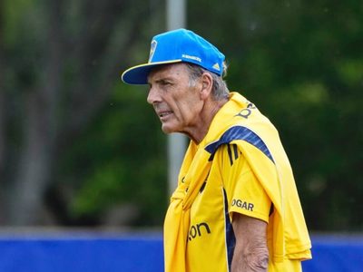 Decisión central: la importante apuesta que haría Russo en el equipo de Boca para el debut