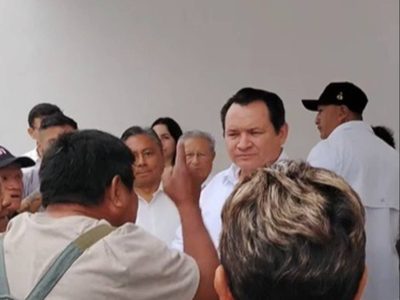 Ejidatarios de Dzununcán encaran a "Huacho" Díaz por presunto despojo de tierras