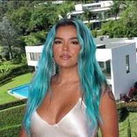 Parque con caballos y una piscina de ensueño: así descansa Karol G en su mansión de Medellín