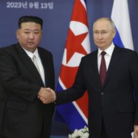 Espionaje surcoreano dice que Corea del Norte envió proyectiles de artillería a Rusia