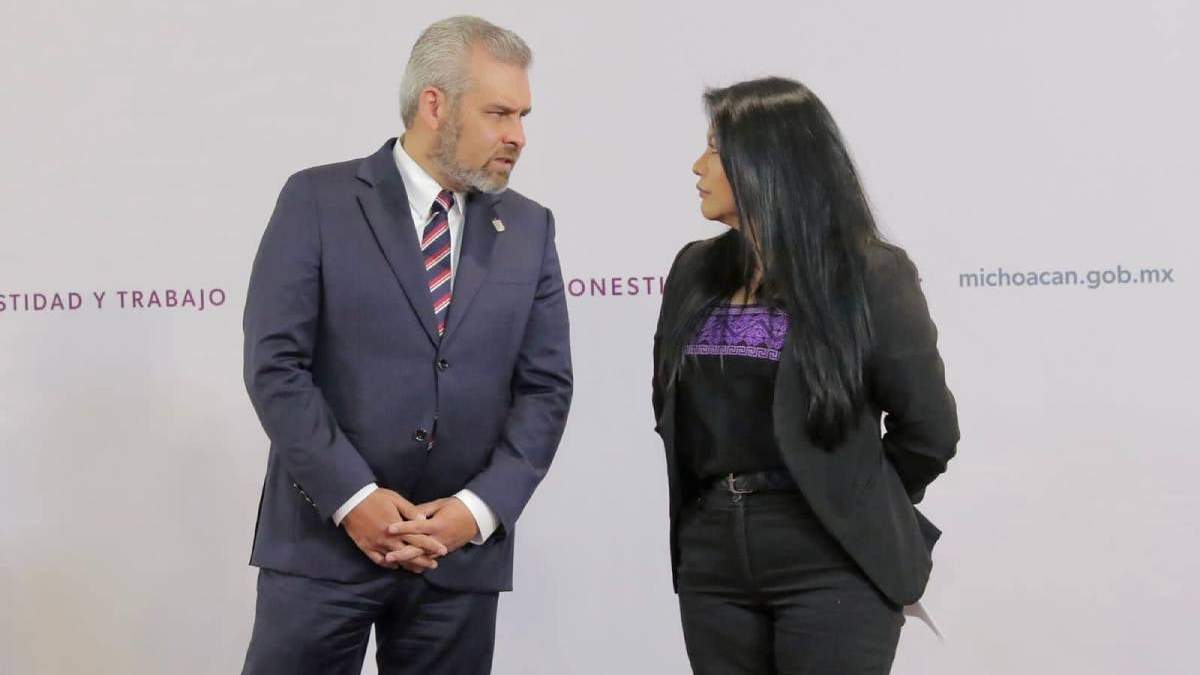 El gobernador Alfredo Ramírez Bedolla y Brenda Fraga
