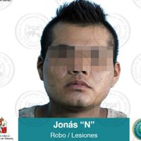 Caen dos hombres acusados de amputar una mano a exrector en Tabasco