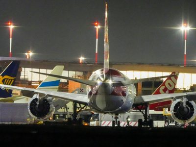 Aterriza de emergencia en Roma un avión de American Airlines que iba de NY a Nueva Delhi