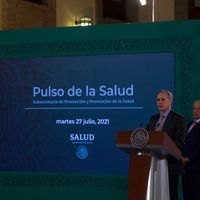 AMLO y López-Gatell ven interés comercial de farmacéuticas en sugerencia de vacuna extra y a niños