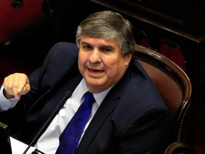 “En pandemia no hay derechos”: así defendió un senador del Frente de Todos a Insfrán