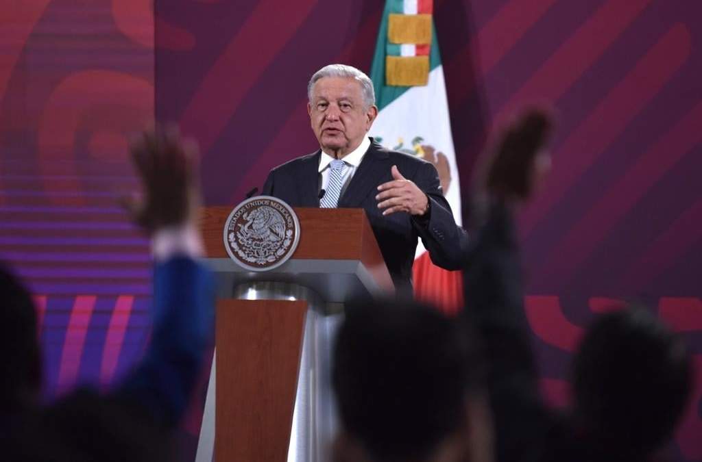 El presidente en su conferencia