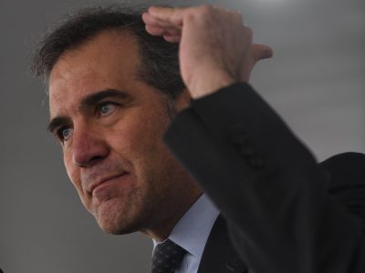 García Vilchis exhibe salario de Lorenzo Córdova y AMLO: "Sí hay poquita diferencia, ¿no?"