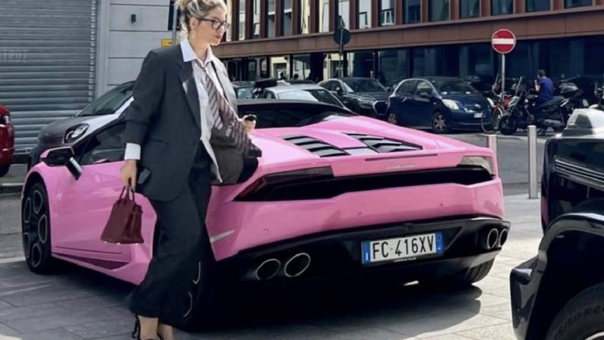 Así es el lujoso Lamborghini Rosa de Wanda Nara