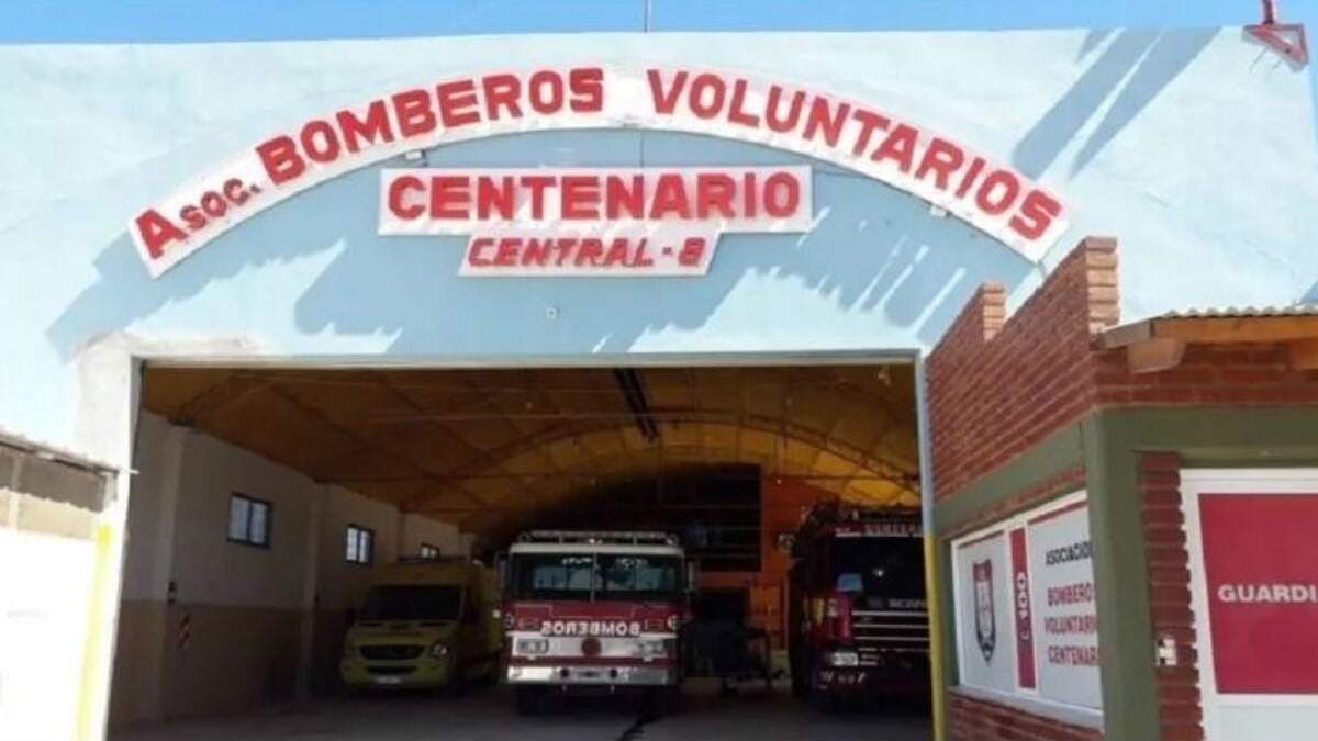 Impactante video de los bomberos voluntarios de la central 8. Fuente: (Facebook)