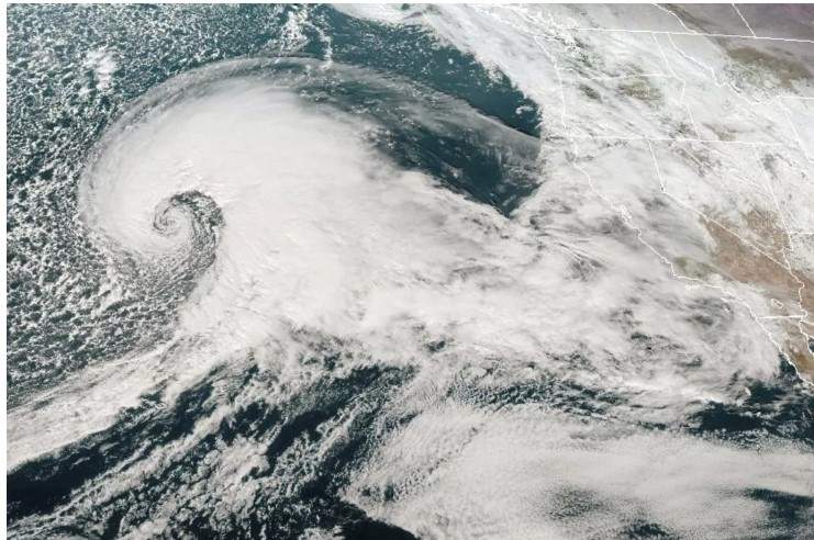 Tormenta invernal sobre California y una franja del noroeste de Estados Unidos
