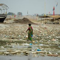 India prohibió los plásticos de un solo uso en un intento por reducir la cantidad de residuos
