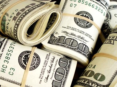 Mercados: con el envión del lunes, así cotiza este martes 2 de junio el dólar blue