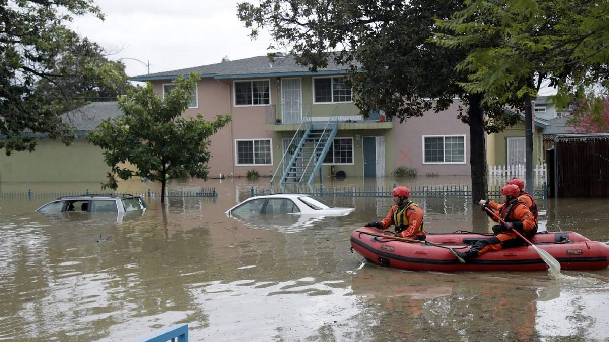 Las labores de rescate en California. Fuente: (Twitter)