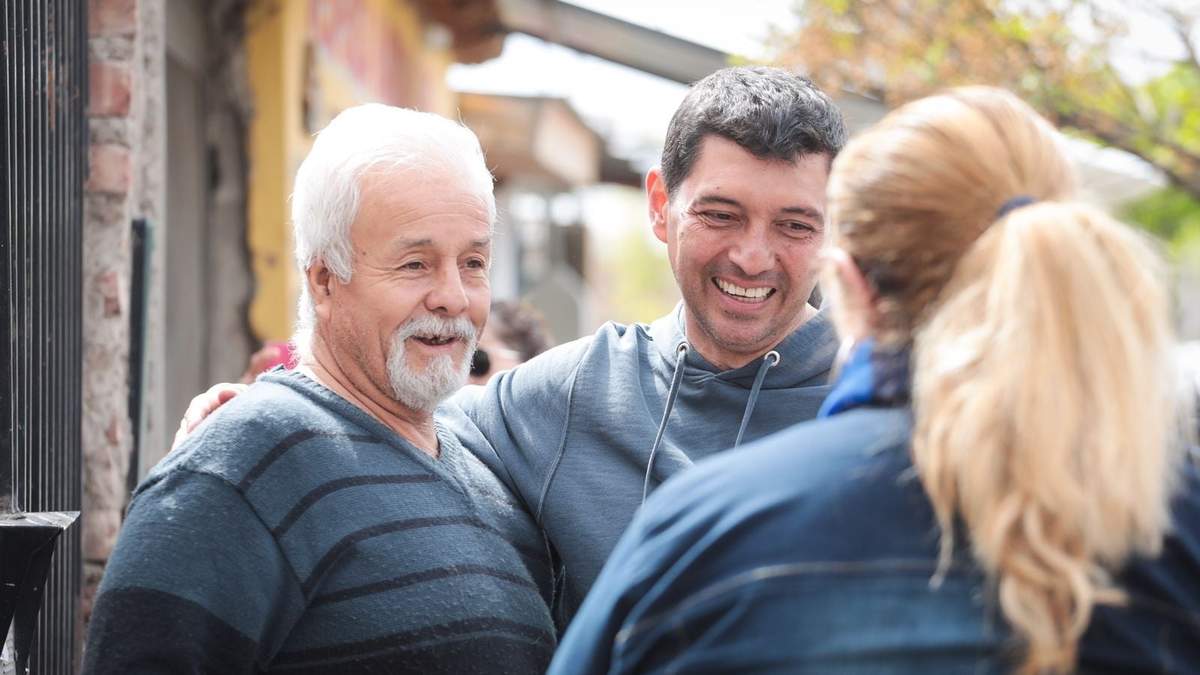 Marcos Koopmann durante el recorrido. Fuente: (Legislatura de Neuquén)
