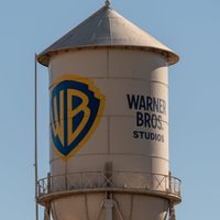 Warner Bros. abre la puerta a Paramount tras elevar oferta de compra; trato con Netflix en suspenso