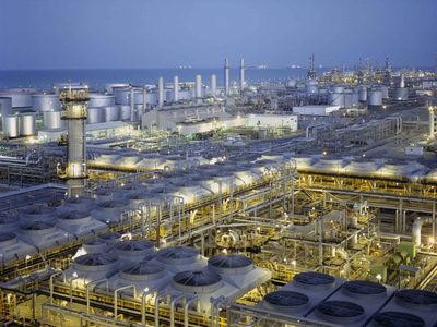 Petrolera saudí Aramco ganó 121 mil millones de dólares en 2023