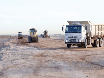 Vialidad Provincial impulsa la mejora de rutas con una licitación pública para máquinas viales