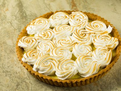 Lemon pie con pistachos: llevá a otro nivel tu postre de las juntadas con esta receta tan rica como original