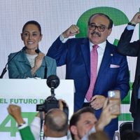 Morena da la bienvenida al expriista Ramírez Marín en acto de Sheinbaum