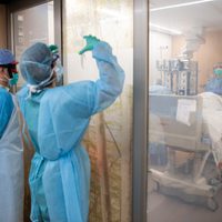 ¡Premio al esfuerzo! Otorgarán un bono de 5.000 pesos a todos los profesionales de la salud