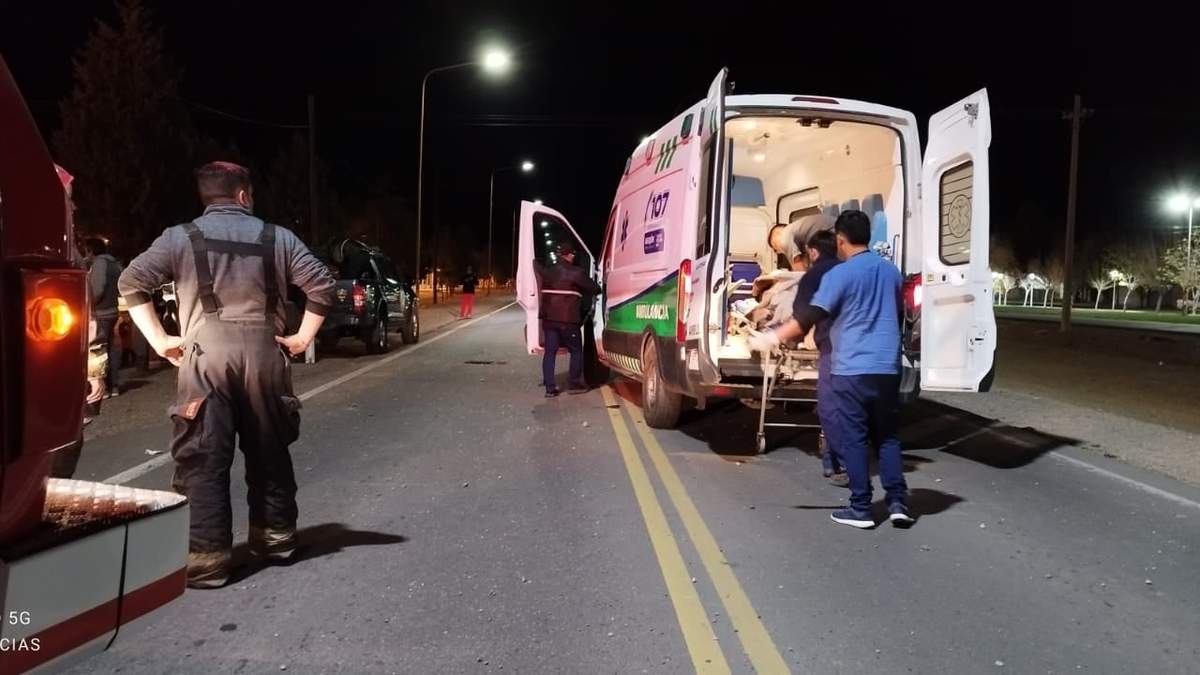 Las personas heridas fueron trasladadas al hospital. Fuente: (Cutral Co al Instante)