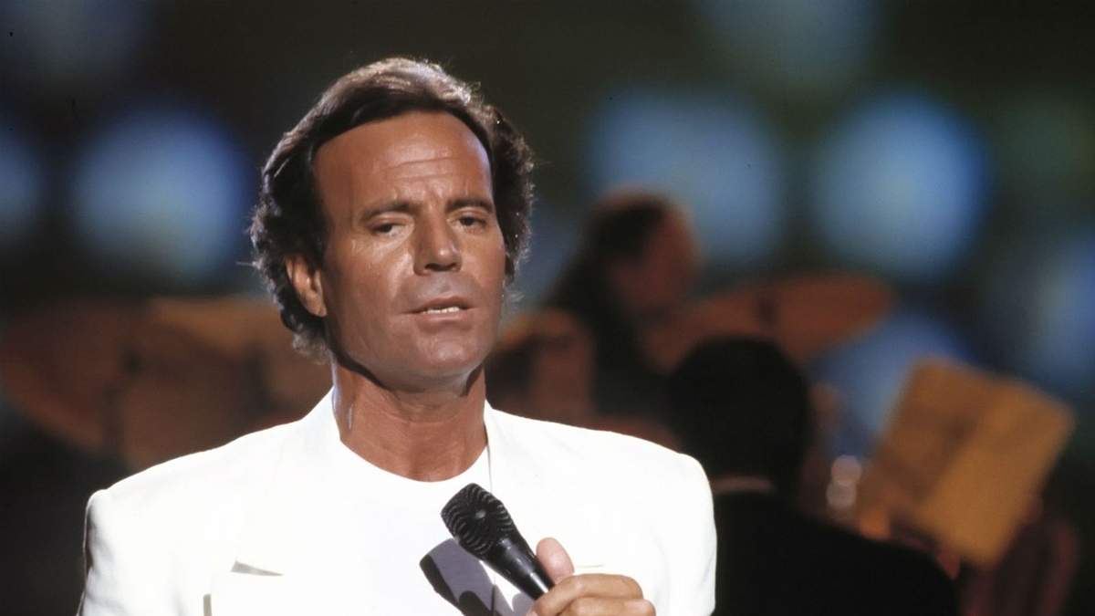 Julio Iglesias